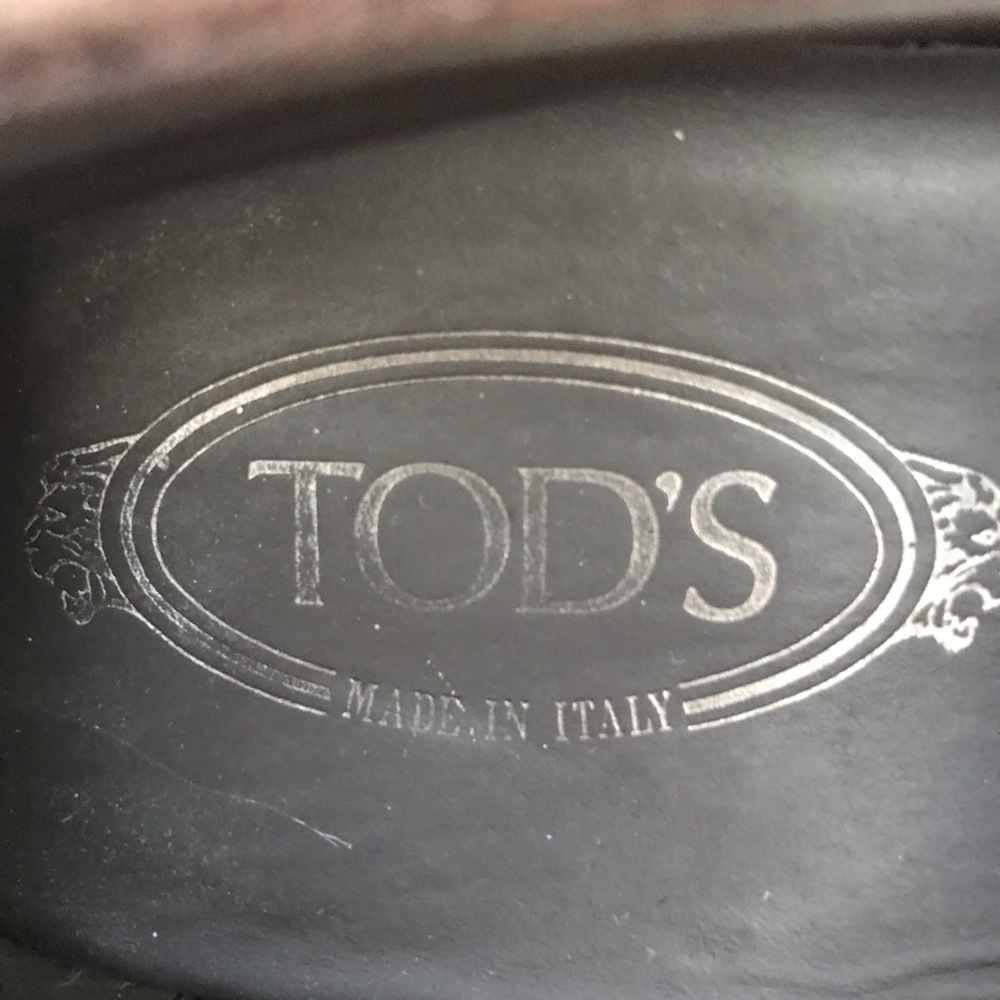 Tod’s LOAFERS IN SUEDE - Picture 8 of 8